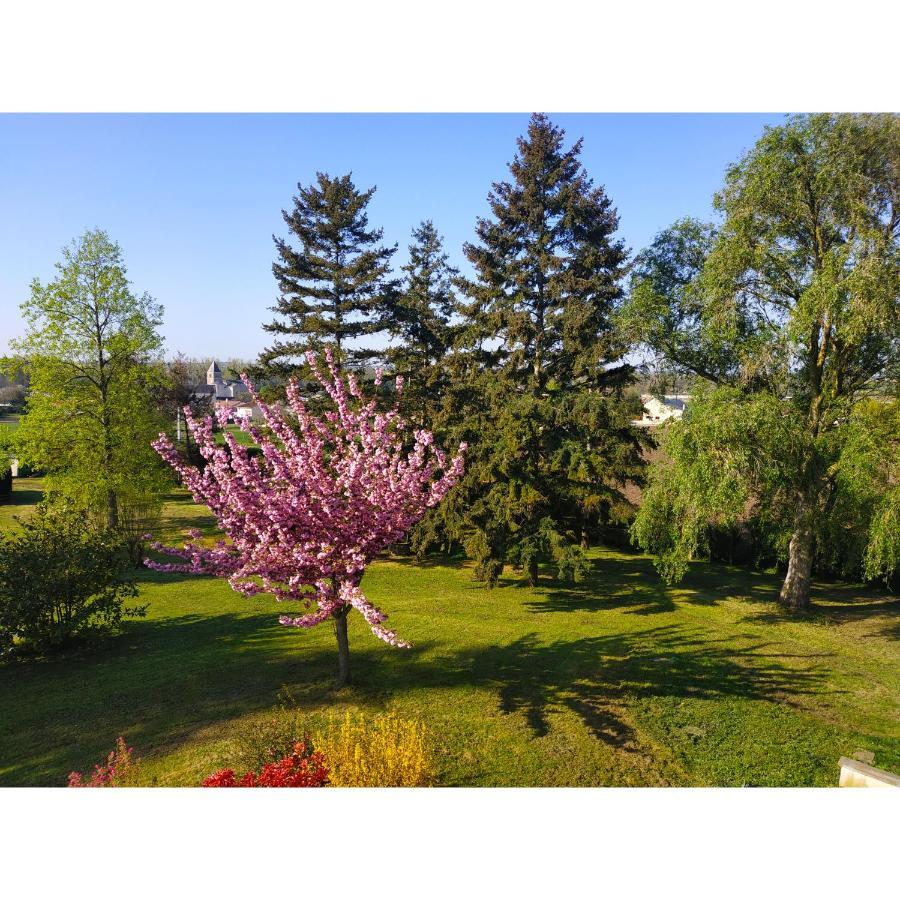 Maison La Grande Serre Blaslay Екстер'єр фото